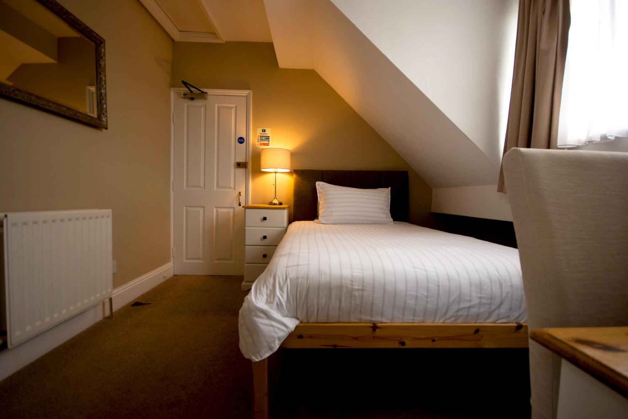 Salamander Guest House Stratford-upon-Avon Dış mekan fotoğraf