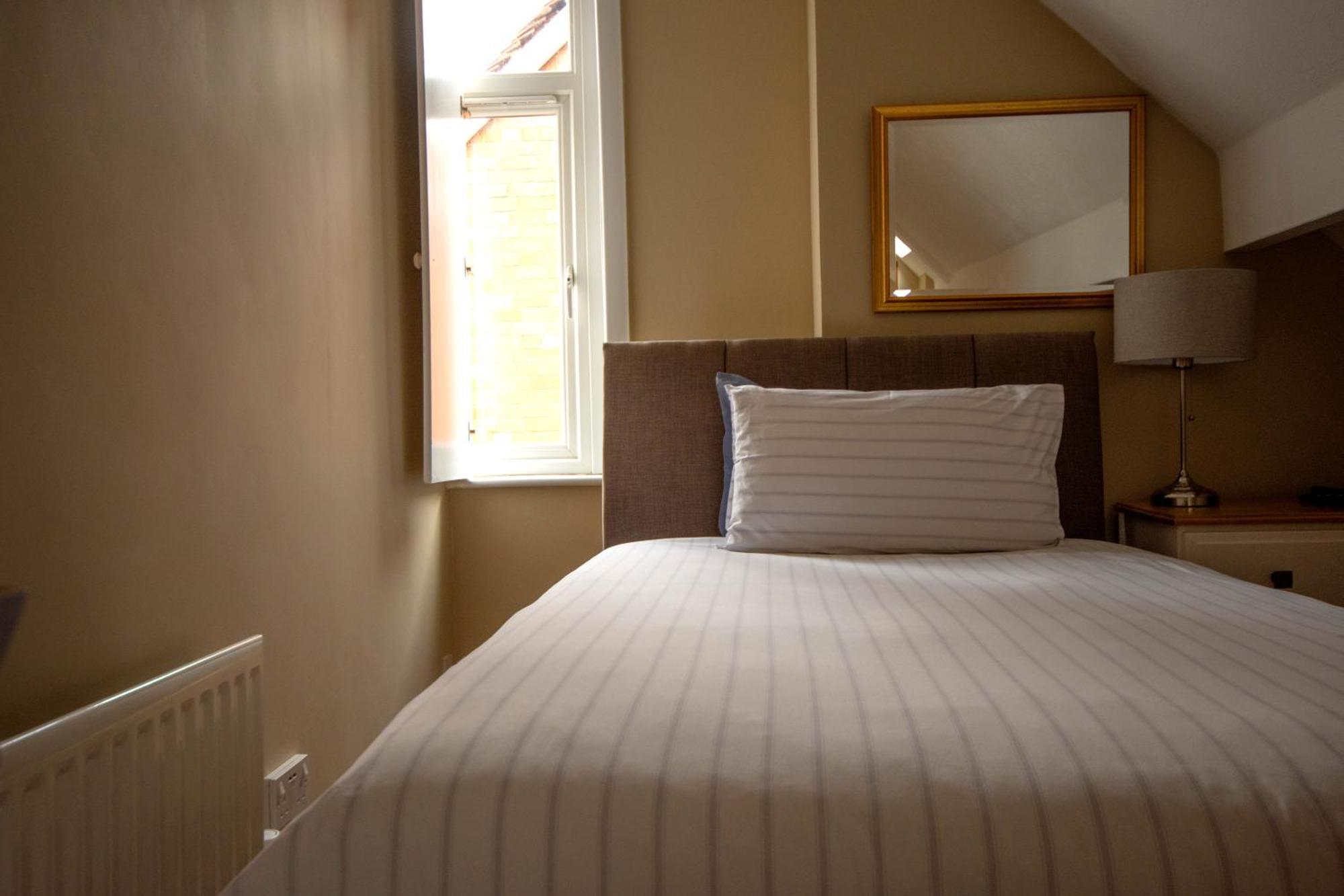 Salamander Guest House Stratford-upon-Avon Dış mekan fotoğraf